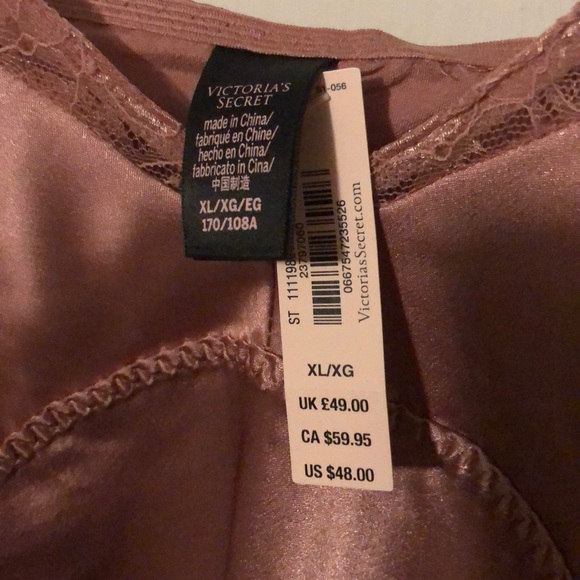 VS Slip - Picture 3 of 5